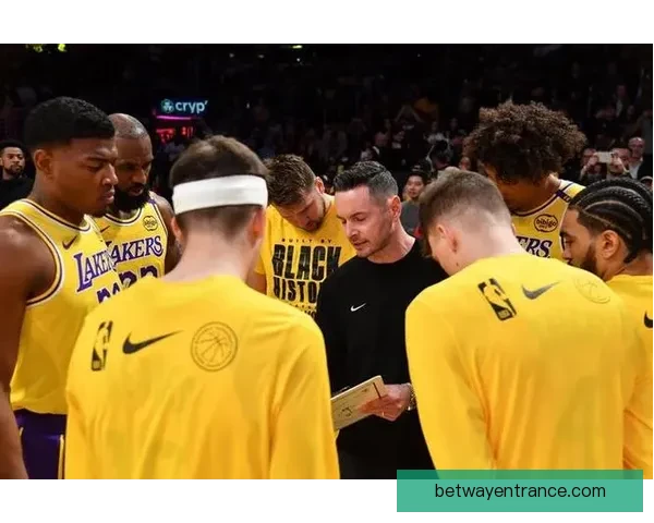 湖人伤病报告更新 斯马特八村垒缺席 克勒贝尔将出战活塞